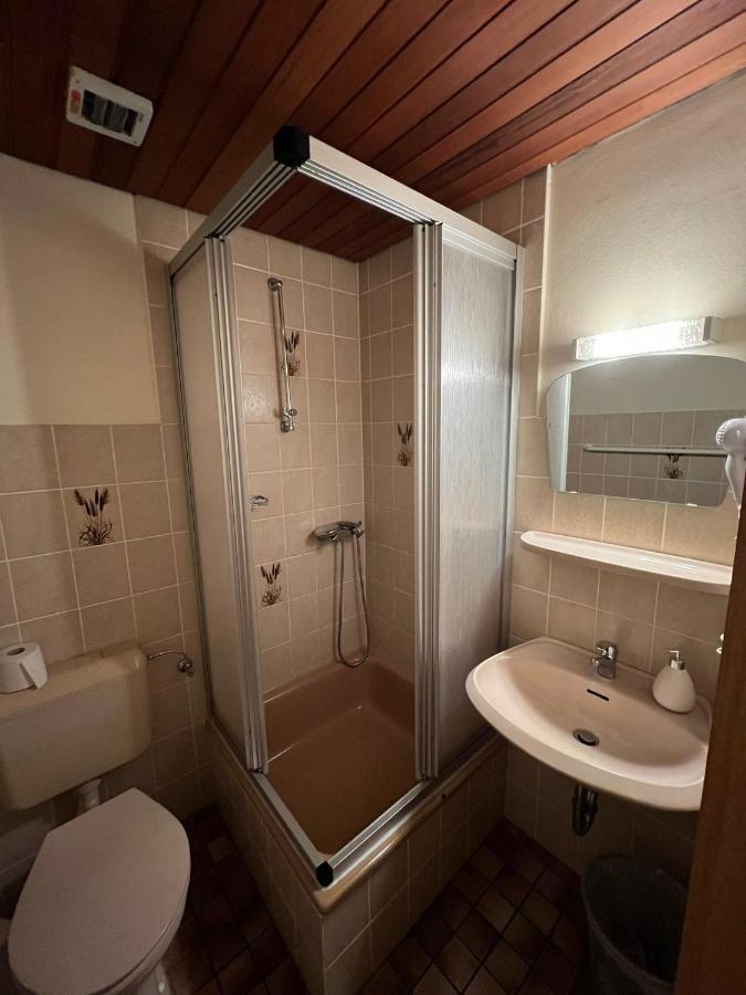 Restaurant Yamas Im Haus Waldesruh Ξενοδοχείο Nettetal Εξωτερικό φωτογραφία